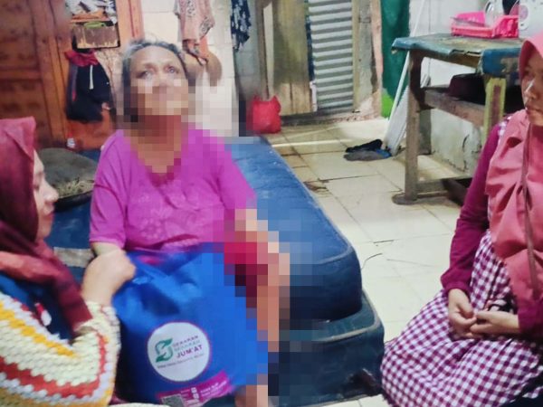Ketegaran Ibu Ranih Kehilangan Penglihatannya